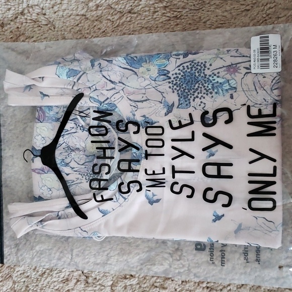 Beautiful beige with blue and purple floral design, scalloped hem, longline tank - Picture 7 of 8